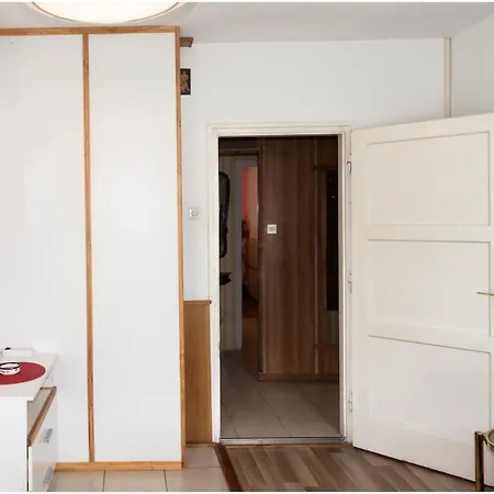 D Apartment Split