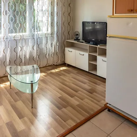 D Διαμέρισμα